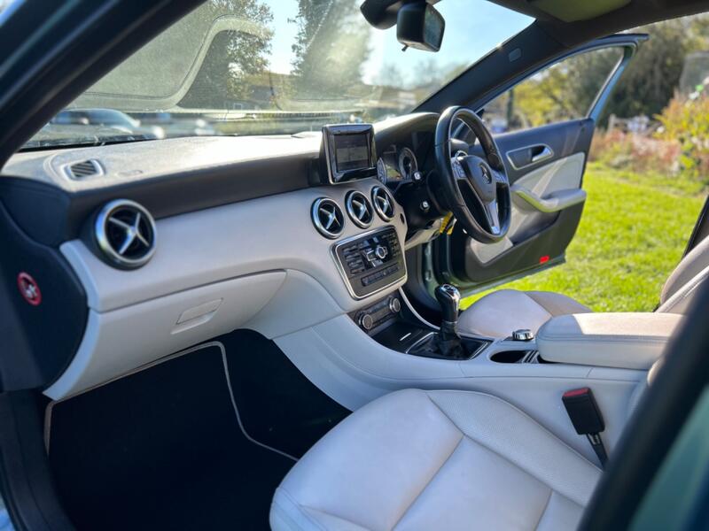 MERCEDES-BENZ A CLASS